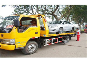 鼎城附近24小时汽车拖车服务热线